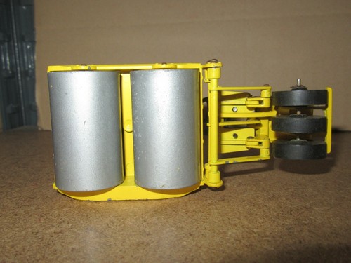 100D Vintage NZG 151 Germania Bomag BW 90 SL Rullo TP Macchina Da Cantiere 1:20 - Foto 6 di 9