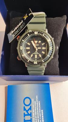 SEIKO ProspeX SNJ031P1 Solar Watch Green Diver 200m Street ARNIE