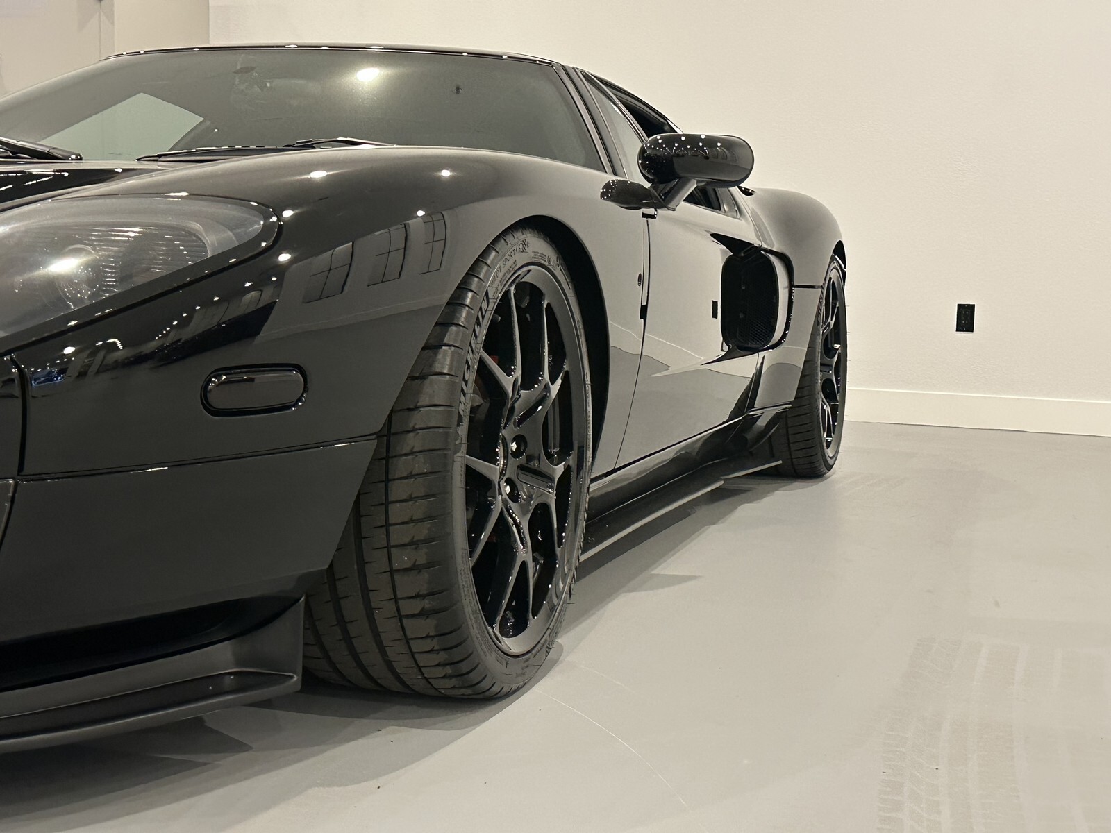 FORD GT WHEELS 2005 2006  FACTORY OEM SPEC FORGED LIGHTWEIGHT RIMS FORD GT40 !