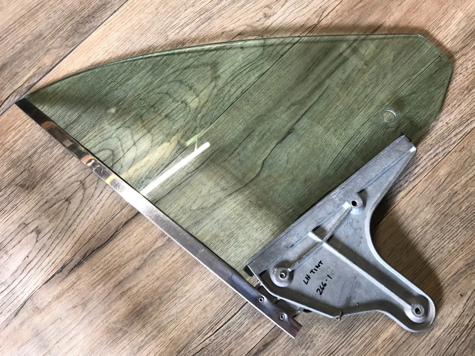 1970 DODGE CHALLENGER E BODY MOPAR LH FACTORY TINT 1/4 GLASS DATED: 266-1 - Изображение 2 из 3