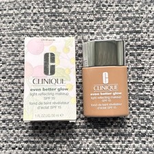 Clinique Even Better Glow Light Reflecting Makeup SPF15 30ml - Shade CN 90 Sand