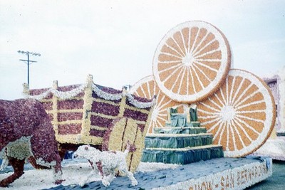 Citrus Theme Parade Float Pasadena Flower Festival Vintage Photo 35mm Slide
