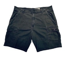 Wrangler Men's Size 40 Black Cargo Pocket Relaxed Fit Shorts