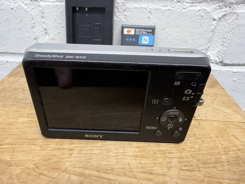 Sony Digital Camera Cybershot DSC-W350 14.1MP Silver TESTED - Image 3 of 4