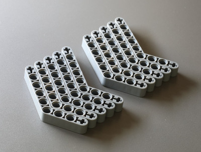 LEGO Technic: 10x Liftarm Modified Bent 6 x 4, Dark Bluish Gray