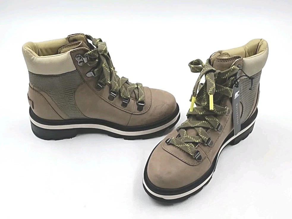 Sorel Green Low (1-1.9 in) Heel Height Boots for Women for  display picture 1