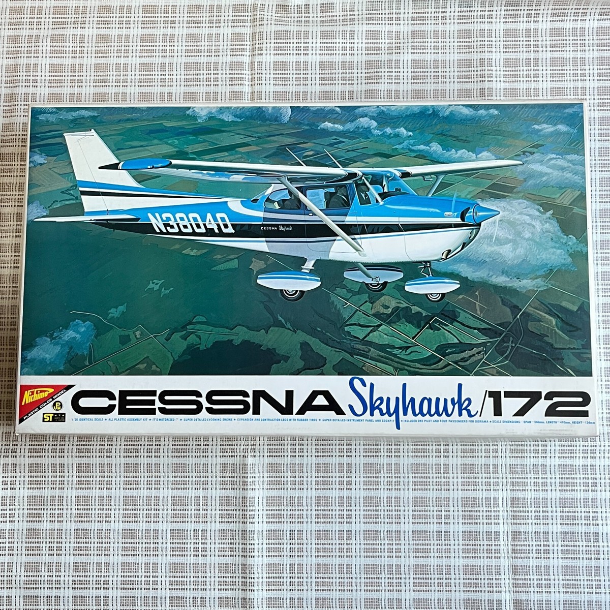Nichimo Cessna Skyhawk 172 1/20 Detail Model Kit Motorized Nichimo Cessna Skyhawk 172 1/20 Detail Model Kit Motorized