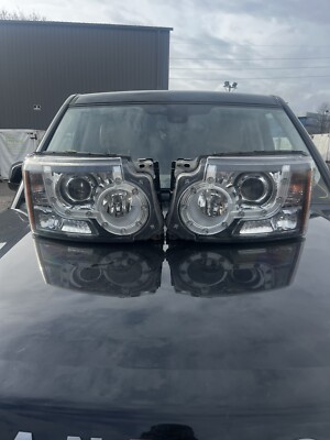 2010-2013 LAND ROVER LR4 HSE- RIGHT FRONT PASSENGER HEADLIGHT