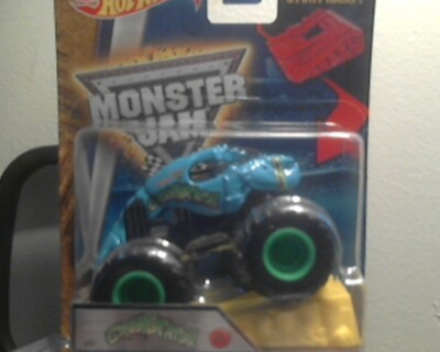 Hot Wheels monster jam truck 1/64 Crushtation with stunt ramps #01