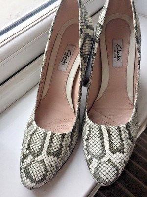 clarks snakeskin