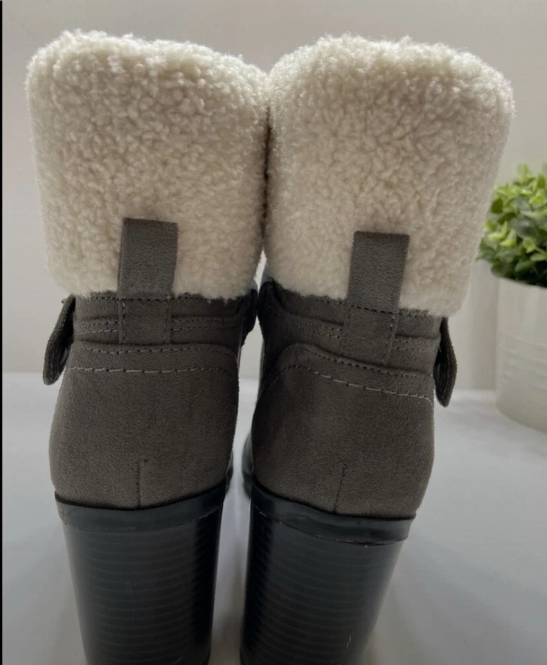 Calvin Klein 麂皮绒人造毛皮粗跟靴 9.5 码 — 第 2/4 张图片