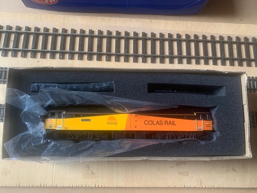 Heljan Class 47 47727 Colas Rail Rebecca umbenannt umnummeriert DCC ausgestattet Code 3 | Zustand: New: Other (See Details)