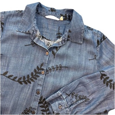 Soft Surroundings Chambray Papyrus Blouse Button Down Shirt PL Blue Embroidered