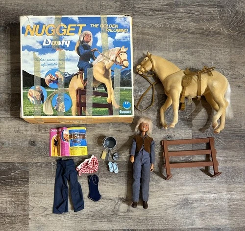 Nugget The Golden Palomino With Dusty The Fashion Action Doll Accessory Kenner