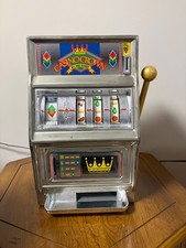 Vintage Casino Crown Slot Machine