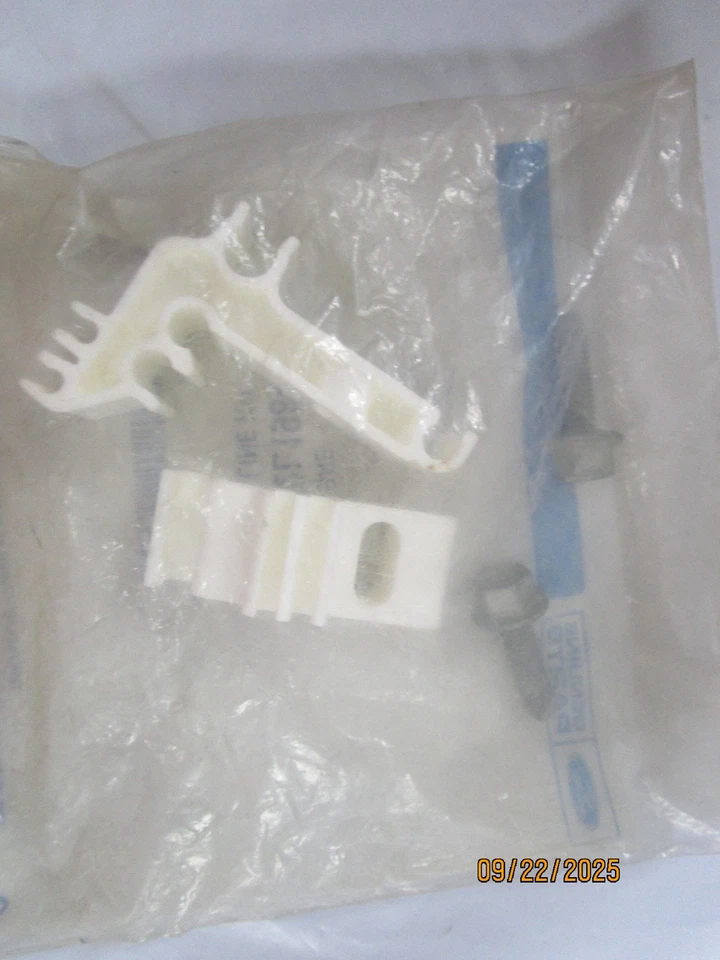 Genuine Ford OEM F7AZ-2L198-A Brake Line Clip Kit Foto 2 de 4