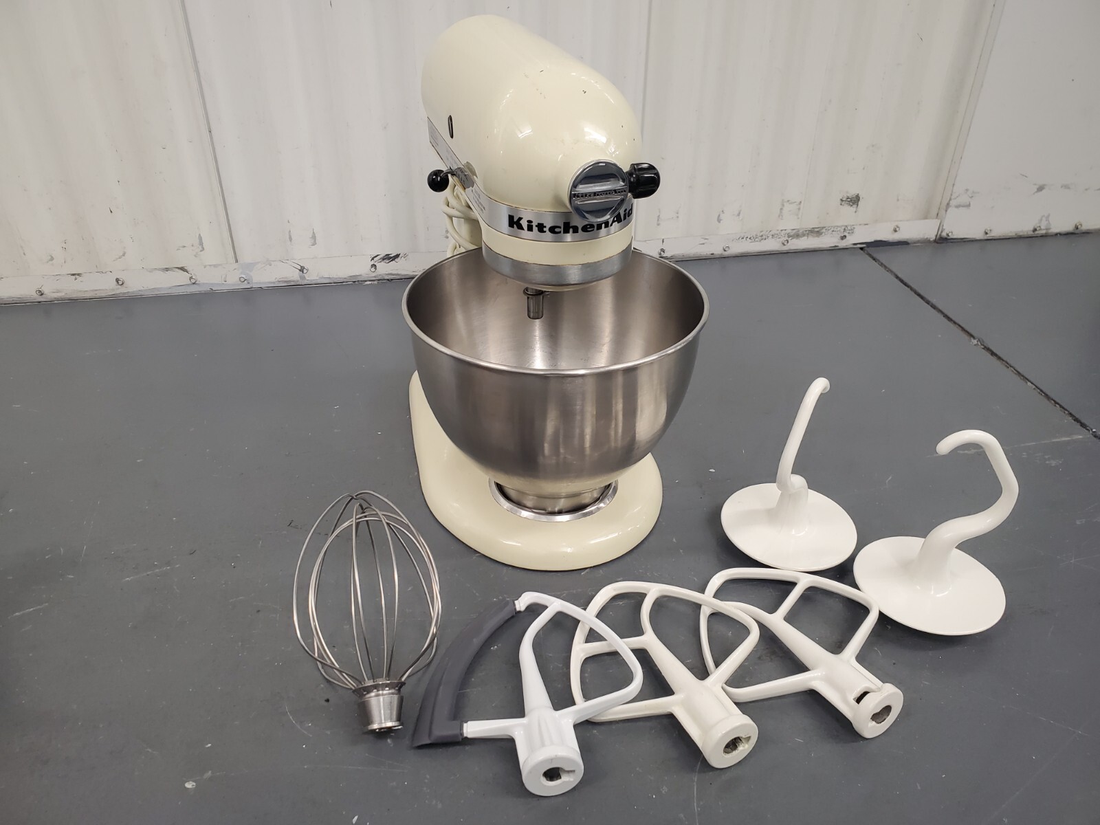 KitchenAid Hobart Model K45SS Vintage 10 Speed Mixer W/ Two Attachments