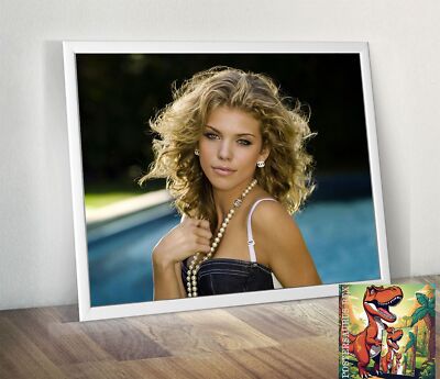 Annalynne Mccord Foto als King Size Poster - 30''x24''