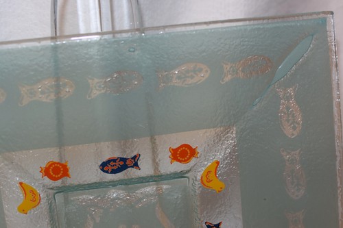 Vtg Fused Glass Aqua Dish Tray Plate -Pomegranate Center/ Fish & Birds-11" - Picture 5 of 8