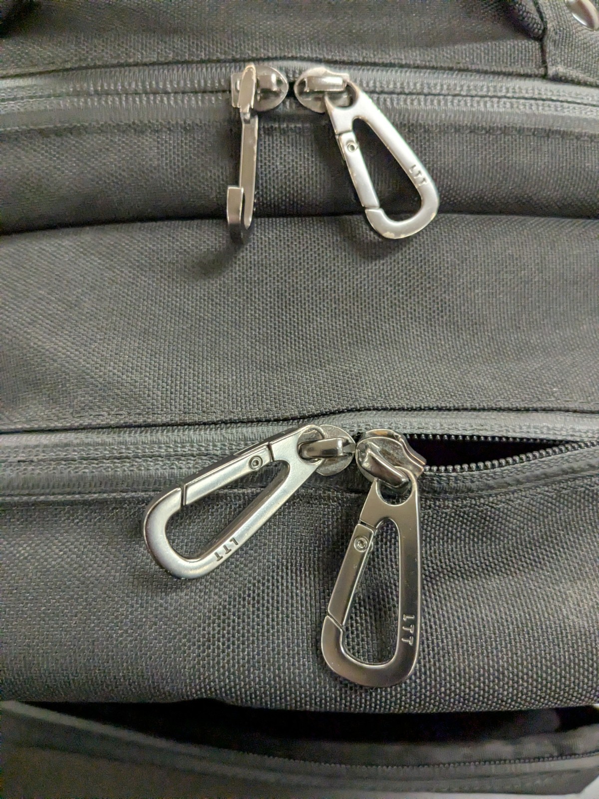 Linus Tech Tips LTT Backpack 35L VGC - image 8