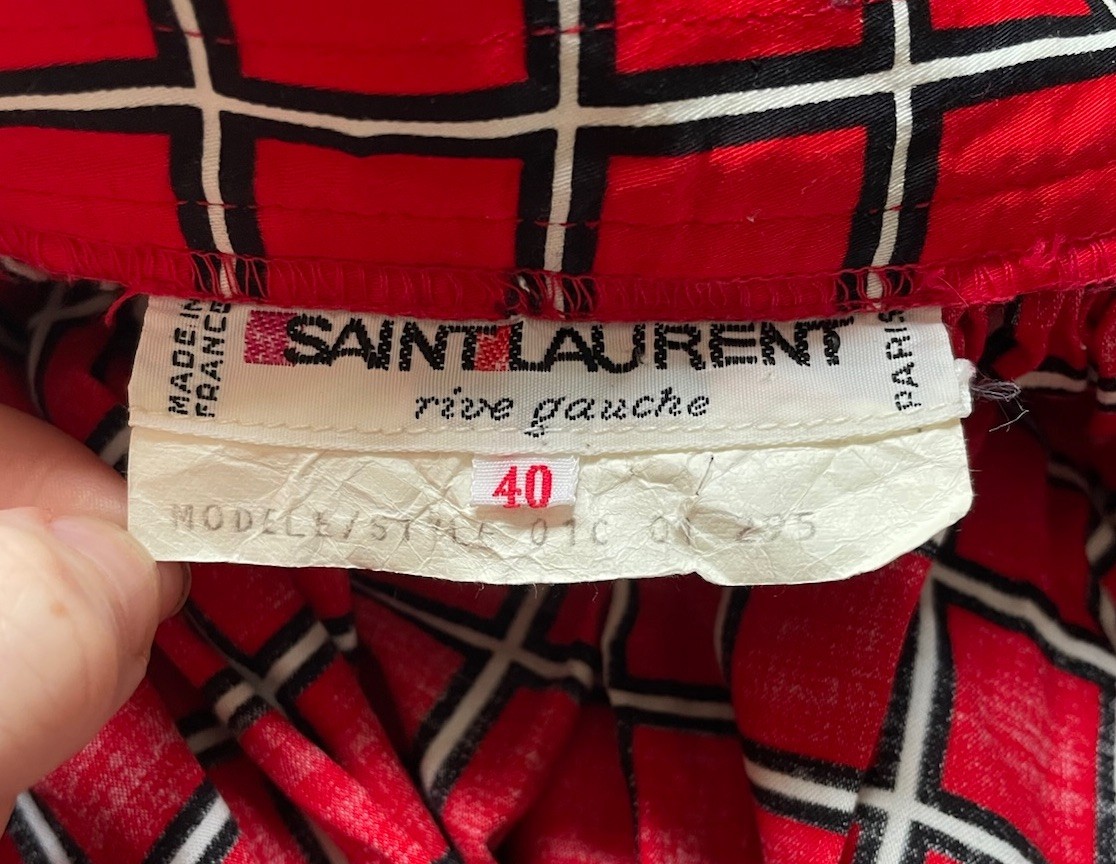 Gonna vintage anni 70 Yves Saint Laurent rossa nera bianca griglia a strati linea A