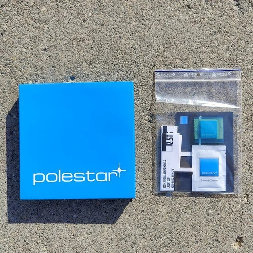 [New] Volvo Polestar Owner's Package [8640137]
