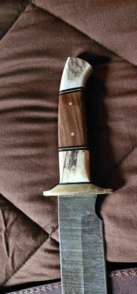 NEW Hunting Knife 8" Damascus Steel Blade Stag Horn Handle + Sheath - Image 4 of 4