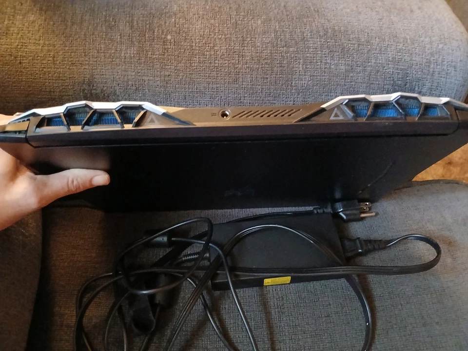 PREDATOR HALIOS 300 Foto 4 de 4