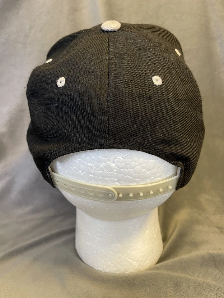 Fatal Clothing Los Angeles Gorra Ajustable Snapback Negra y Gris Foto 3 de 4