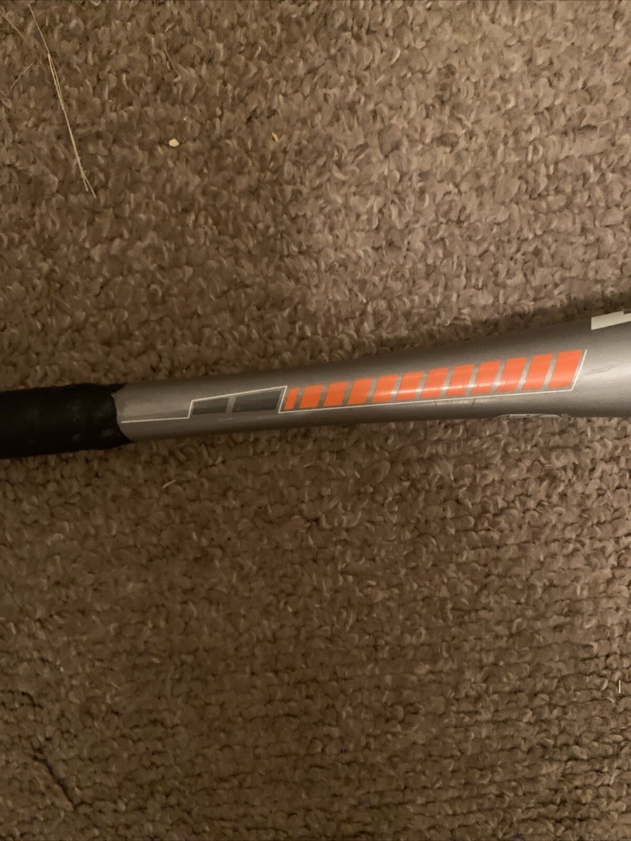 Batte de baseball pour jeunes EASTON MAGNUM ALLOY 27 POUCES / 17 OZ