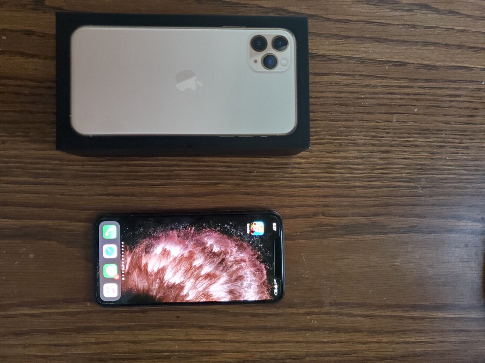 Apple iPhone 11 Pro Max - 256GB - Gold (AT&T) Fortnite Installed