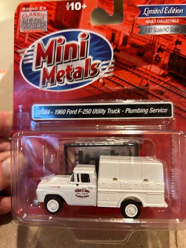 C.M.W. Camión utilitario Ford F-250 1960 mini metales #30584 "servicio de plomería" 1:87 | Zustand: New