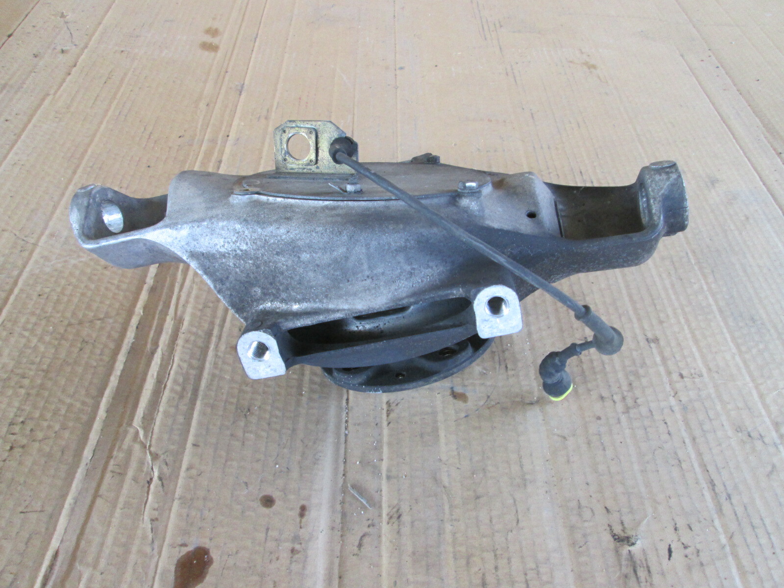 Ferrari 360 / 430 - LH Front- RH Rear Hub Holder / Knuckle -  