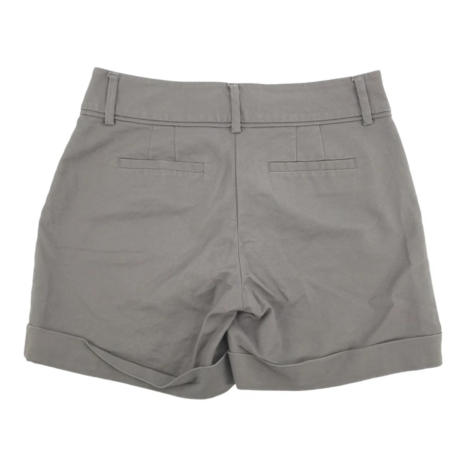 Shorts chino Apt 9 cintura média tamanho 4 feminino cinza escuro casual algemado cáqui preppy P - Imagem 3 de 4