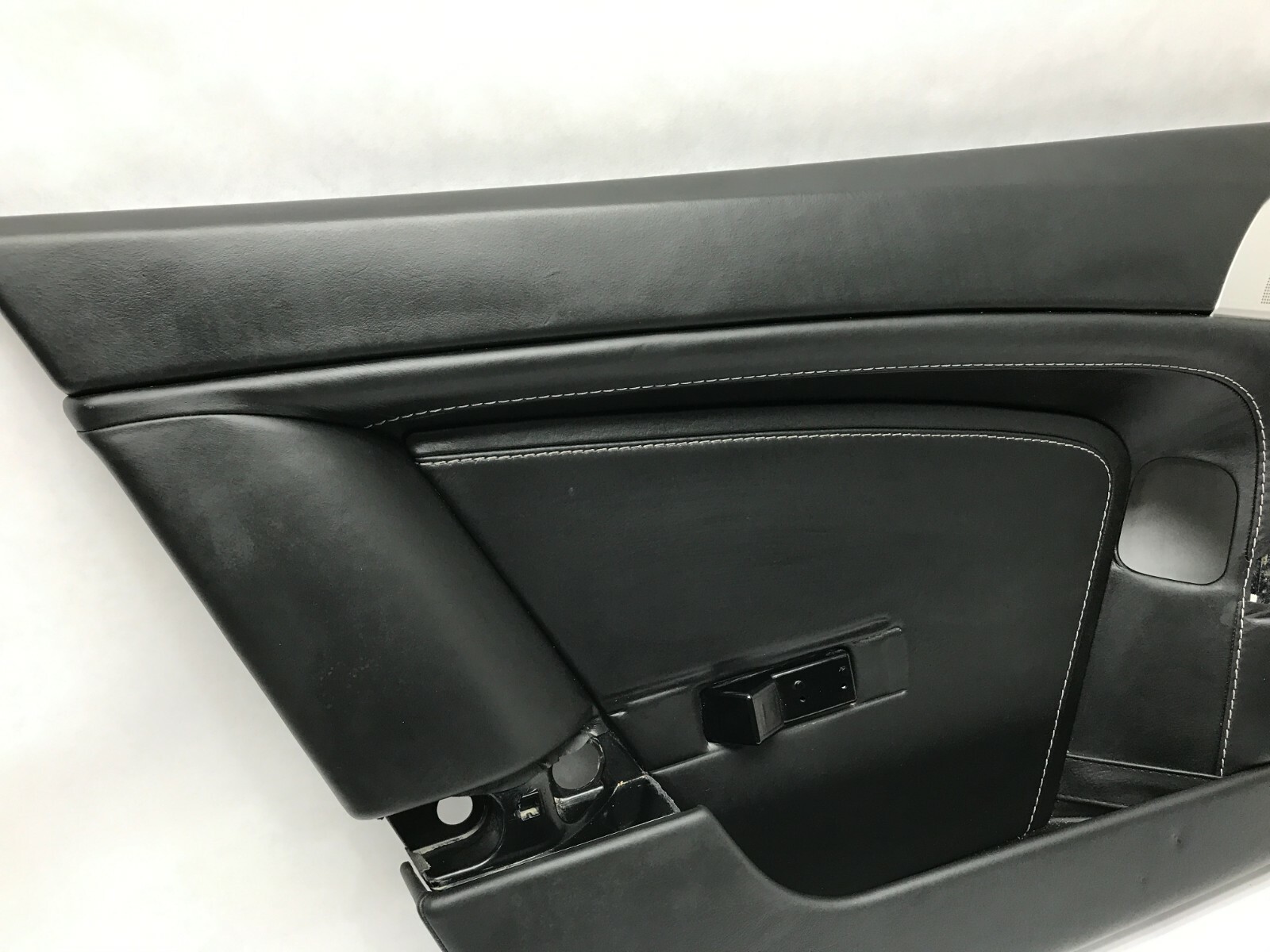 07-16 ASTON MARTIN V8 VANTAGE DOOR PANEL LEFT DRIVER SIDE OEM BLACK LEATHER 