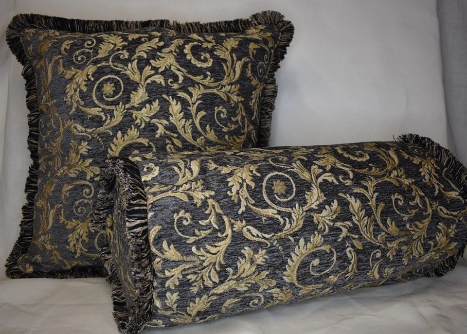 Almohada con flecos de chenilla floral oro gris para sofá silla o sofá hecha en estados unidos Foto 2 de 4