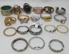 VINTAGE TO NOW LOT OF  RINGS FASHION COSTUM JEWELRY GOLD SILVER TONE #44