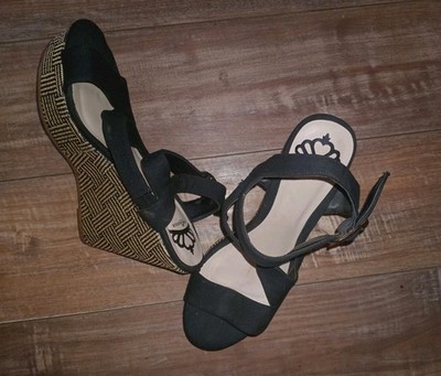 Fergalicious Black Wedge Espadrilles Sandal Size 7M Plaid Wedge