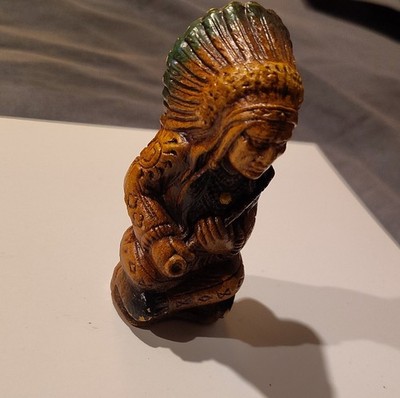 1947 MPI Native American Resin Salt & Pepper Shakers   Complete Pair