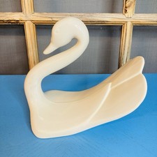 Vintage Ceramic Swan Hand Towel Holder White Cream 8" x 7"