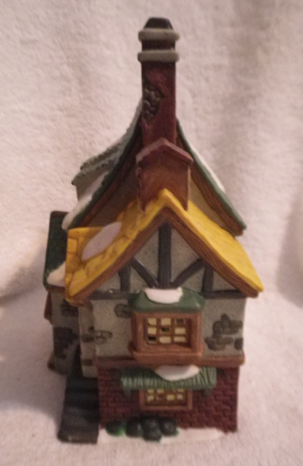Holiday Time Christmas Village Millie's Diner In Box Lighted Porcelain P6055