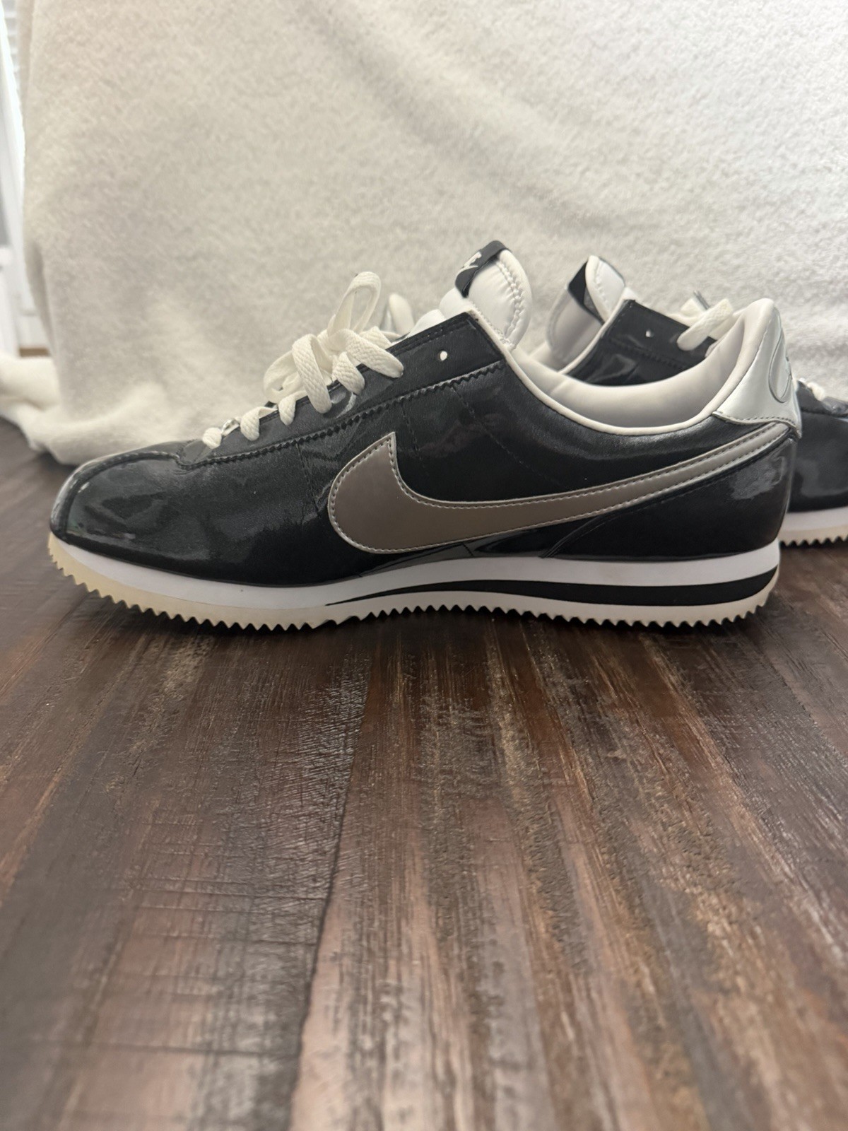 Size 12.5 Nike Cortez 72 Basic Premium QS Black Metallic Shoes 819721–001 image 6
