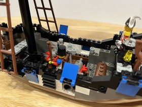 Lego 6271 Pirates Imperial Flagship COMPLETE with two extra crew no instructions