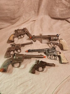 Cap Gun Collection! vintage Guns, Holsters, Accessorys