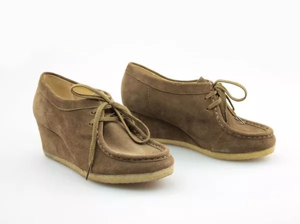 Clarks Womens DESERT YARRA BEE Walnut Suede UK 4,5,6,7 eBay