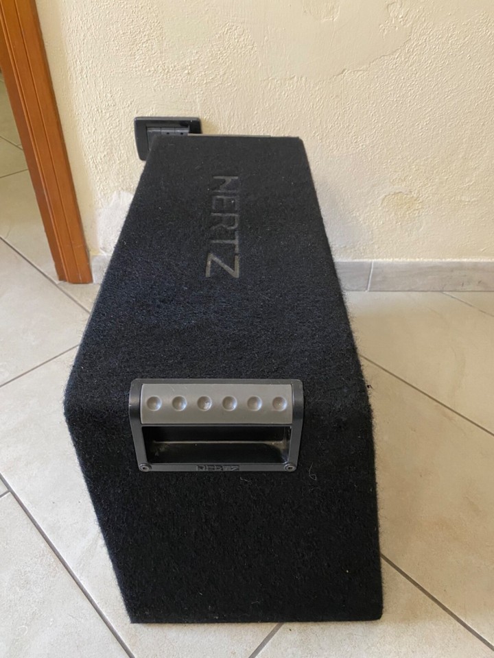 ULTRA RARE SUBWOOFER CAR AUDIO HERTZ EBX 300 1000W 4OHM SPL REFLEX BOX