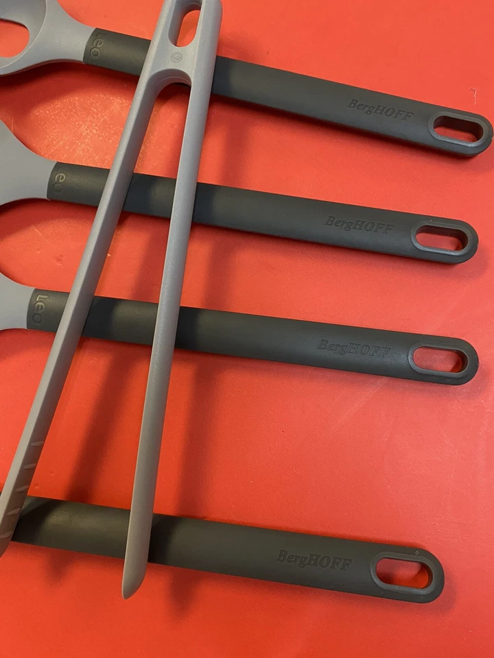 Juego de herramientas de silicona BergHOFF Leo para cocina de 7 piezas gris exhibición de tienda precio de venta sugerido por el fabricante $110@ Foto 2 de 4