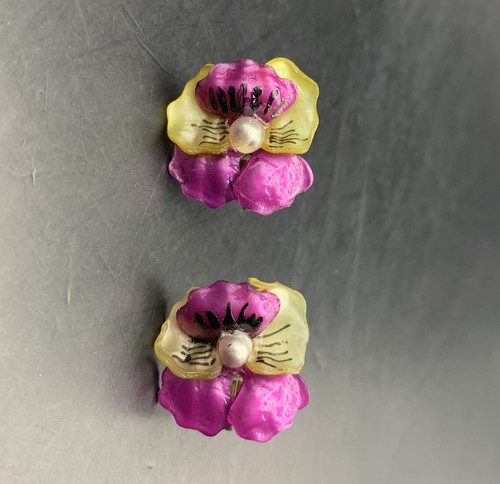 Orchid Screw Back Earrings Lightweight Plastic Flower Floral Purple Vintage - Picture 4 of 7