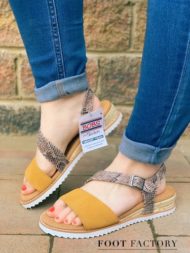 skechers desert kiss cactus rose