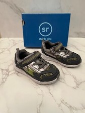 Stride Rite Lighted Cosmic Sneakers Style BB014203 Size 7.5 M Color Grey/Neon